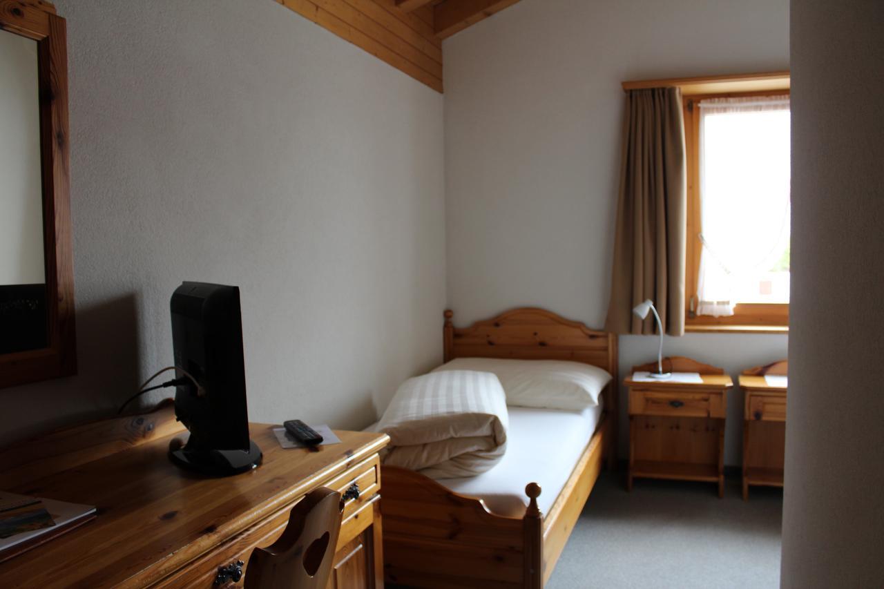 Hotel Péz Regina Lumbrein Chambre photo